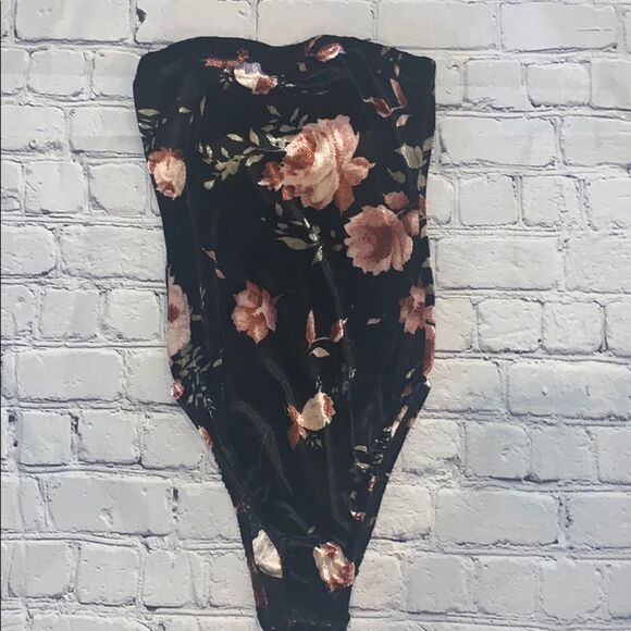 🌸 Urban Outfitters: Out From Under Floral Strapless Bodysuit - Size XS - Picture 1 of 6